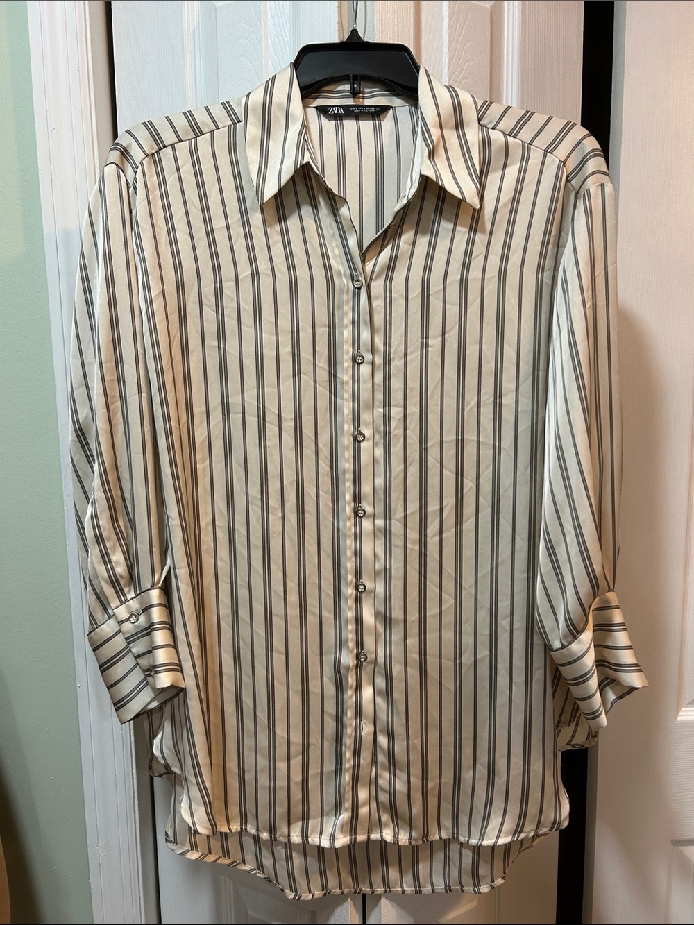 Zara Men’s Cream and Gray Striped Button-Down Shirt